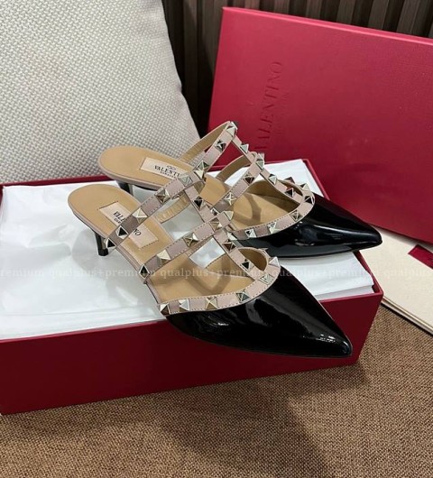 발렌티노 페이턴트 가죽 락스터드 뮬 힐 5.5cm 여성용