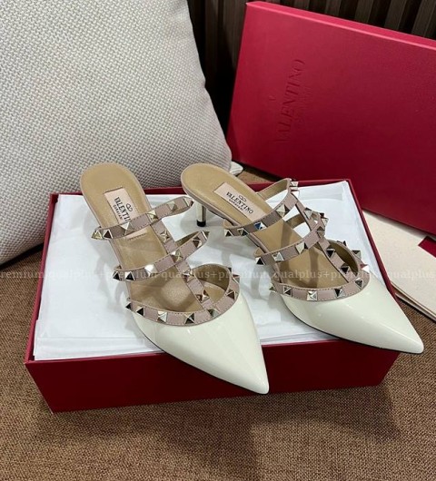 발렌티노 페이턴트 가죽 락스터드 뮬 힐 5.5cm 여성용