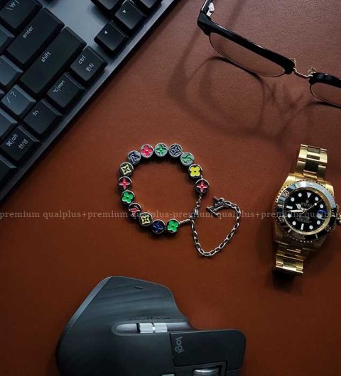 [국내배송] 루*비통 모노그램 컬러스 팔찌