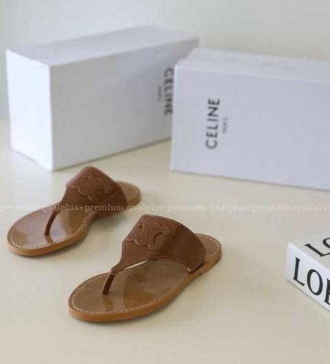 [국내배송] 셀*느 트리오페 플립플랍 조리 샌들 브라운