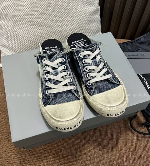 발렌시아가 파리스 스니커즈 뮬 남녀공용