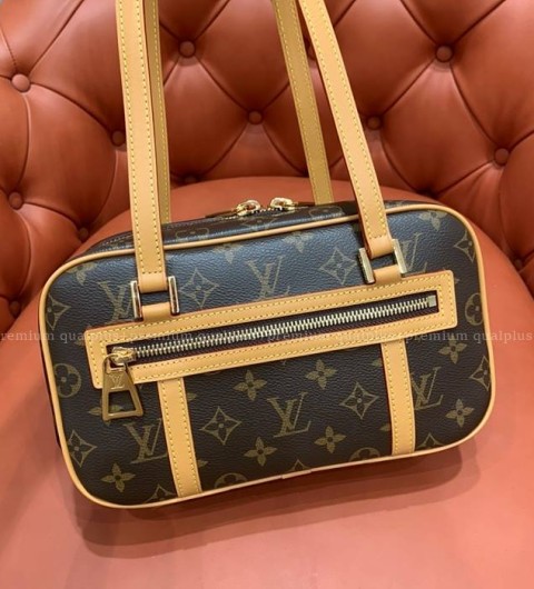 루이비통 M46321 시테 숄더백