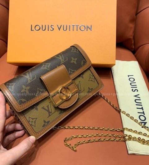 루이비통 M68746 도핀 체인 월릿 WOC