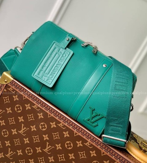 루이비통 M22486 시티 키폴 크로스백 남녀공용