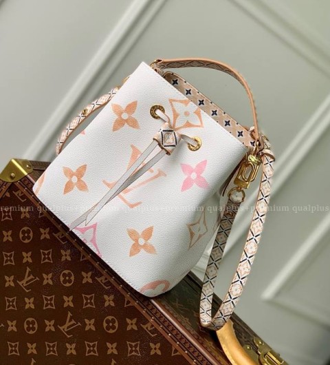 루이비통 M22985 네오노에 BB 핸드백