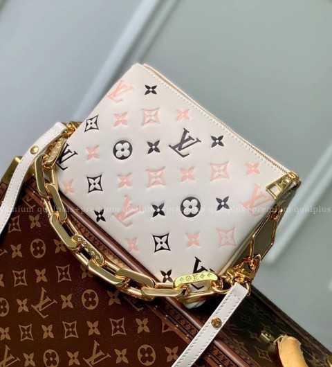 루이비통 M22954 쿠상 BB 숄더백