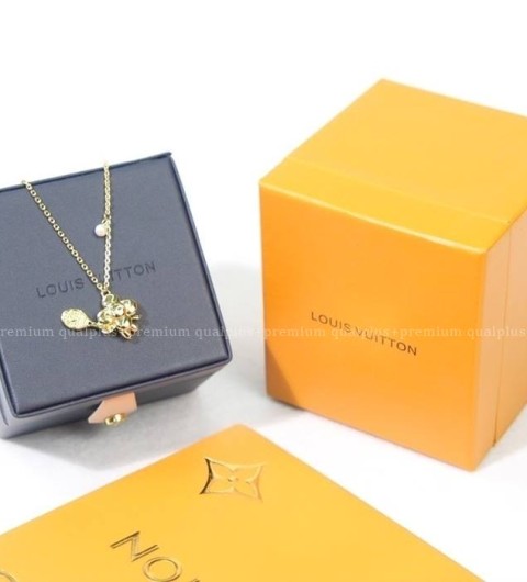 루이비통 비비엔 오버 코트 목걸이