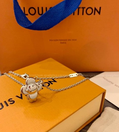 루이비통 M62680 비비엔 목걸이