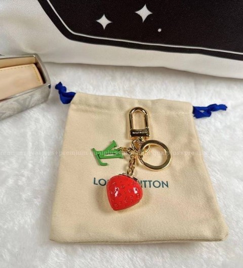 루이비통 스트로베리 키링