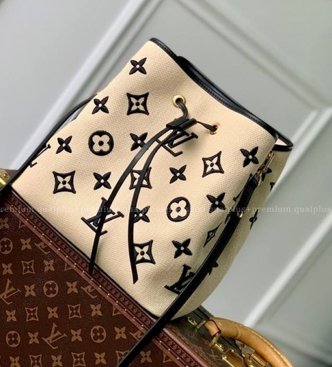 루이비통 M23080 네오노에 BB 숄더백