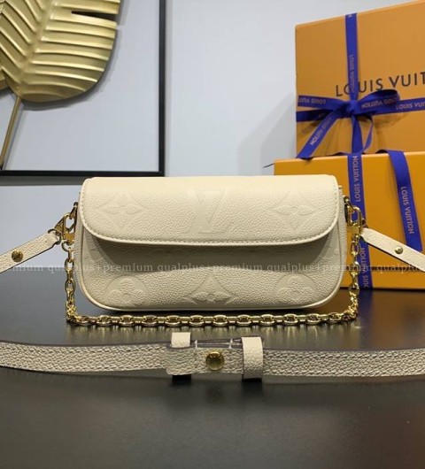 루이비통 M82210 월릿 온 체인 아이비 숄더백