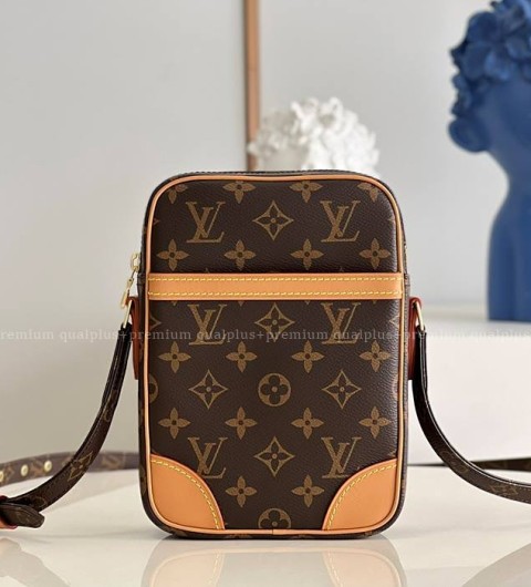 루이비통 M45266 모노그램 다듀브 크로스백 남녀공용