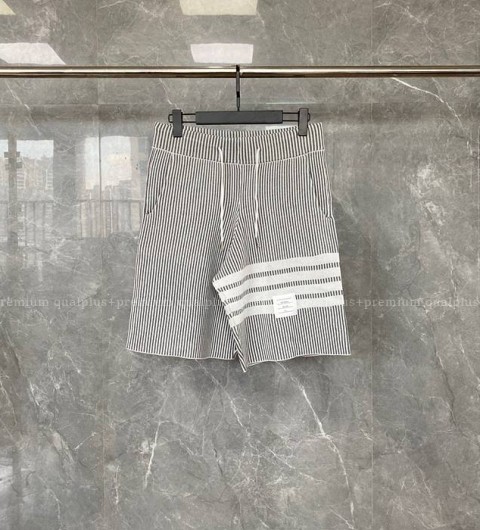 톰브라운 4-바 스트라이프 니트 반바지