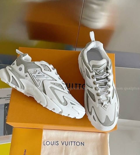 루이비통 LV 러너태틱 스니커즈 남성용