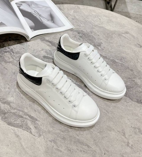 알렉산더맥퀸 오버솔 스니커즈 남녀공용