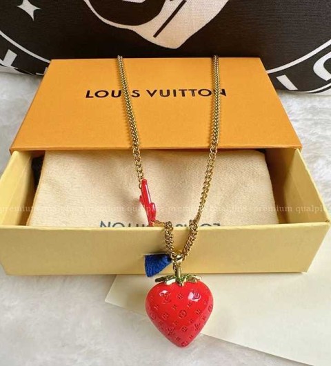 루이비통 LV 프루츠 펜던트 목걸이 여성용