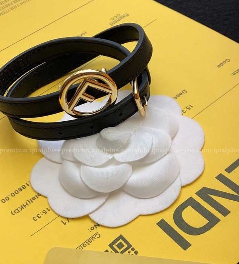 펜디 F 레더 브레이슬릿 팔찌