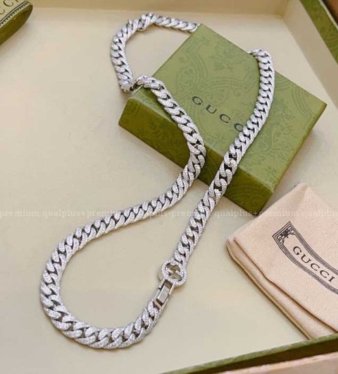 구찌 인터로킹 G 체인 목걸이