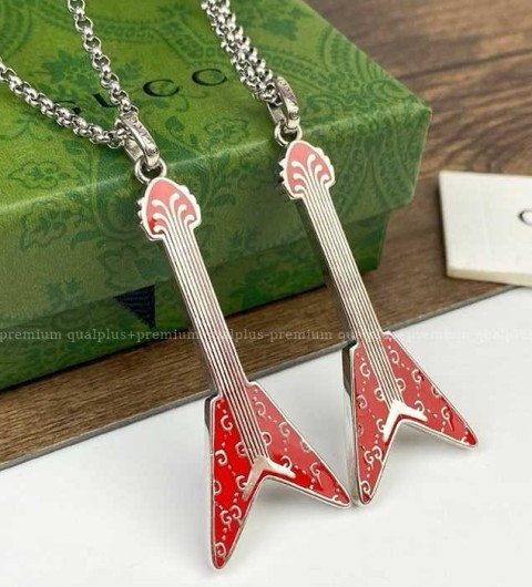 구찌 고스트 기타 목걸이 남녀공용