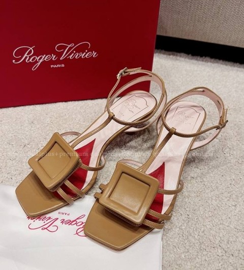 로저비비에 아이 러브 비비에 커버드 버클 샌들 여성용