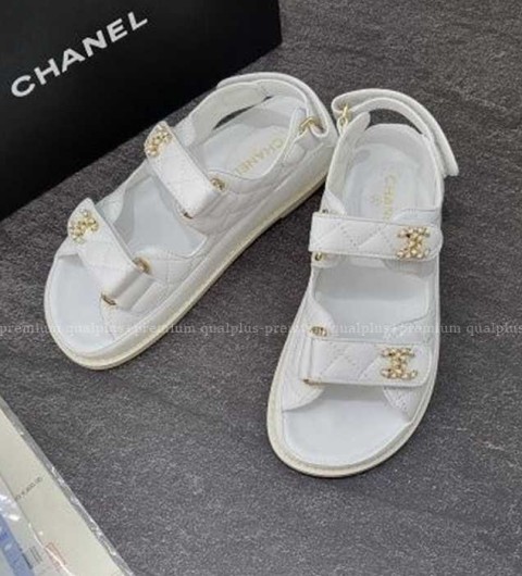 [국내배송] 샤* CC 샌들 화이트