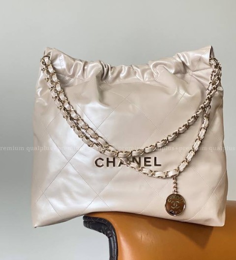 샤넬 22 핸드백 미듐