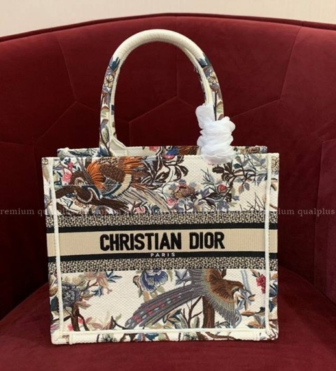 디올 북토트백 스몰