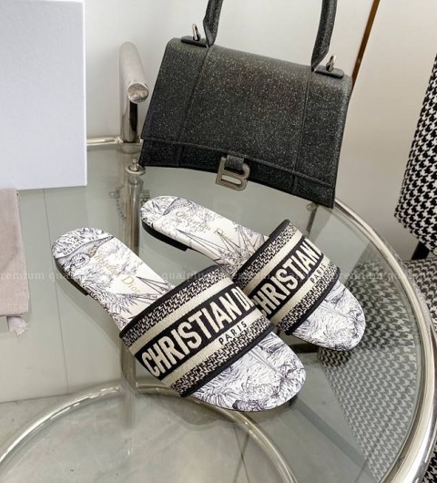 디올 Dway 디웨이 뮬 여성용