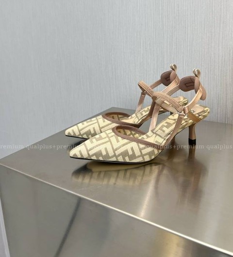 펜디 콜리브리 라이트 슬링백 여성용 5.5cm