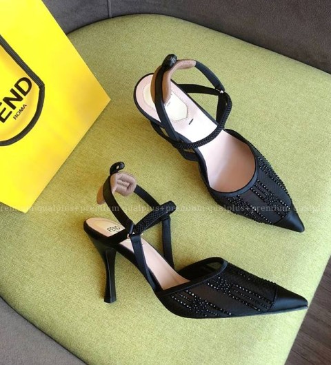 펜디 콜리브리 라이트 슬링백 여성용 5.5cm