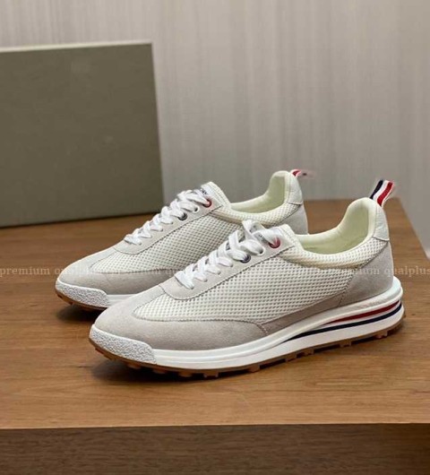 [국내배송] 톰*라운 삼선 테크러너