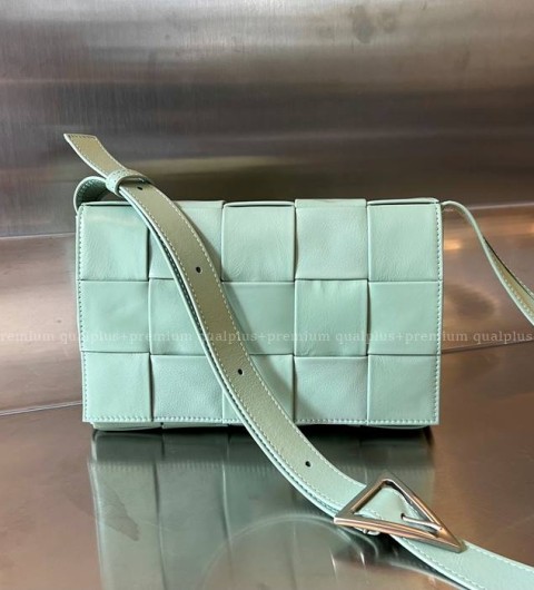 보테가베네타 667298 카세트백 남녀공용