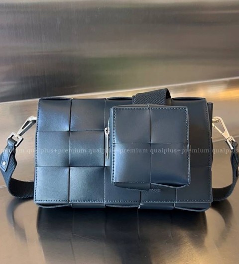 보테가베네타 741777 스트랩 카세트백 남녀공용