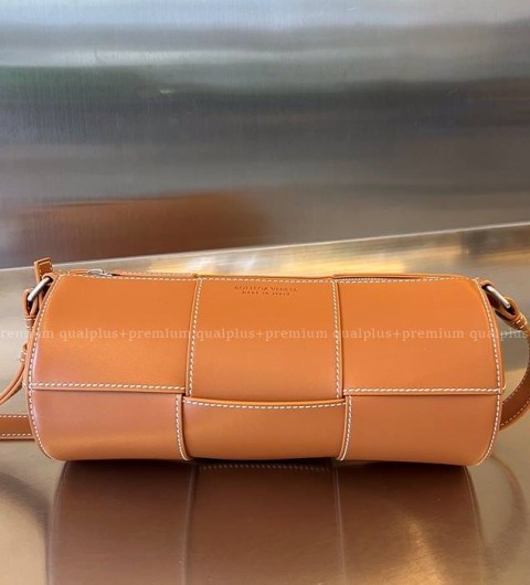 보테가베네타 741562 카네트 숄더백 미듐 남녀공용