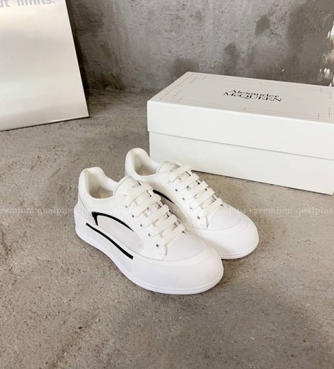 알렉산더맥퀸 데크 레이스업 플림솔 스니커즈 남녀공용