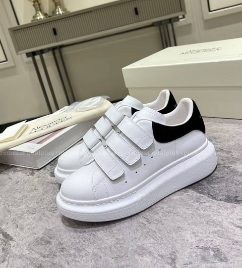 알렉산더맥퀸 오버사이즈드 트리플 스트랩 스니커즈 남녀공용