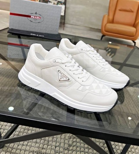 프라다 로고 스니커즈 남성용