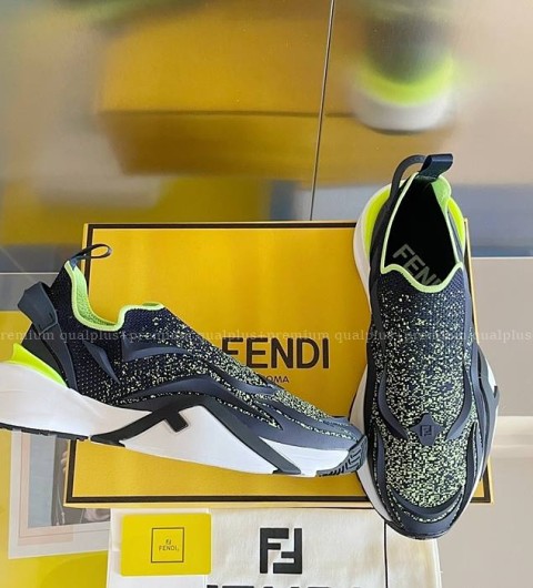 펜디 플로우 스니커즈 남녀공용