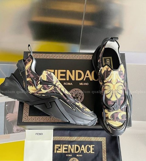 펜디x베르사체 콜라보 플로우 스니커즈 남녀공용