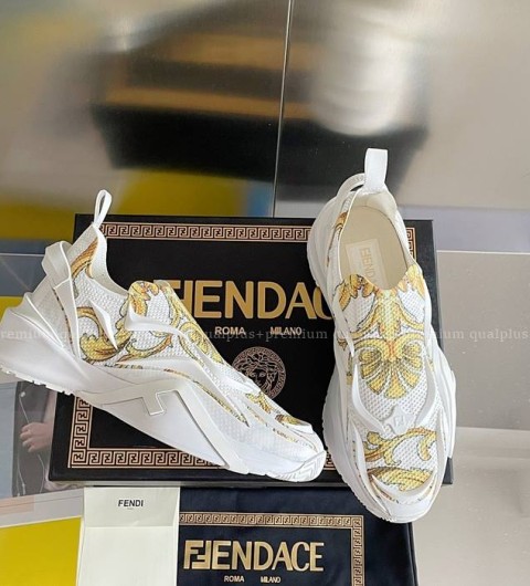 펜디x베르사체 콜라보 플로우 스니커즈 남녀공용