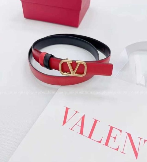 [국내배송] 발*티노 레드 로고 벨트