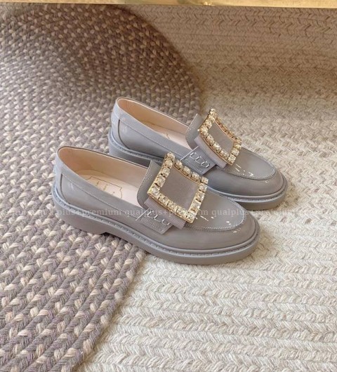 로저비비에 비브 레인저스 스트라스 버클 로퍼 여성용