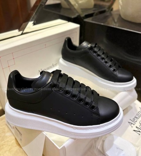 알렉산더맥퀸 오버사이즈드 스니커즈 여성용