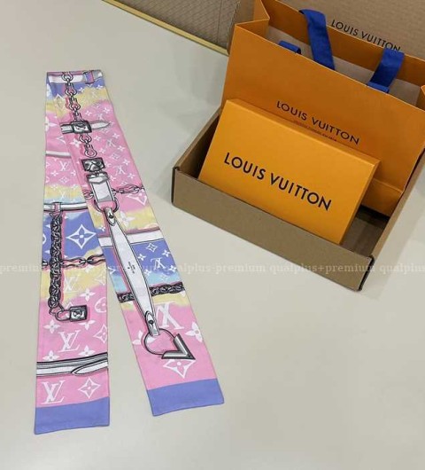 루이비통 모노그램 컨피덴셜 방도 스카프