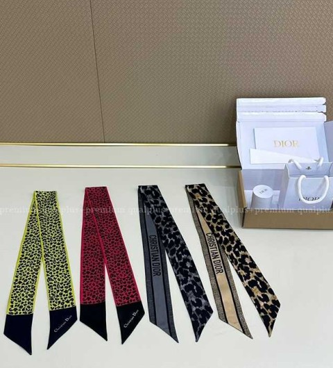 디올  Wild*or 와일 방도 스카프 (4color)