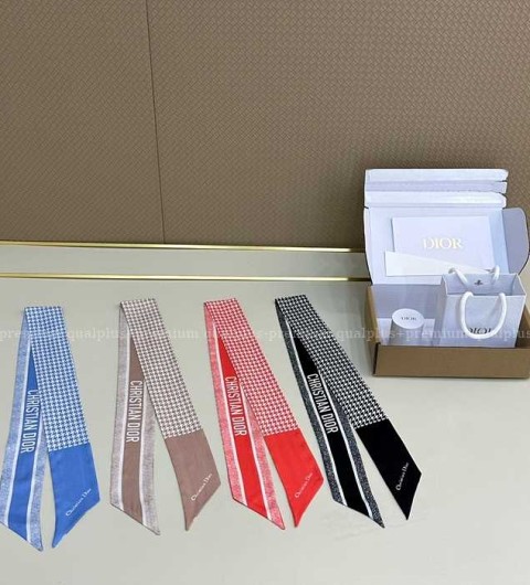 디올 30 몽테인 방도 스카프 (4color)