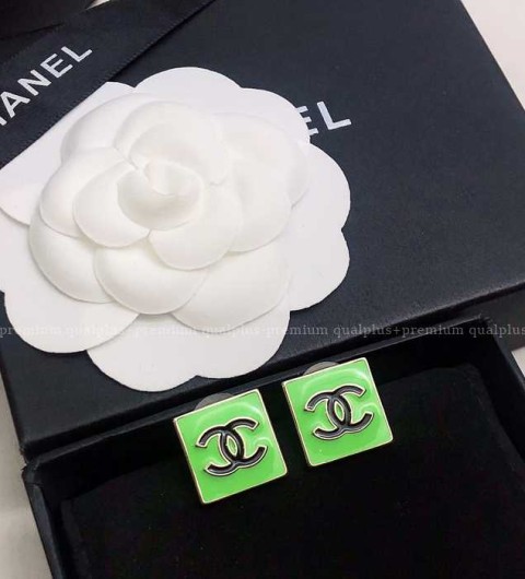 샤넬 CC 스퀘어 이어링 귀걸이