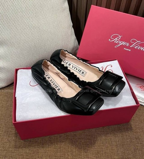 로저비비에 비브 포켓 래커드 버클 발레리나 플랫슈즈 여성용