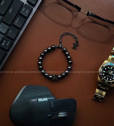 [국내배송] 루*비통 모노그램 펄 팔찌