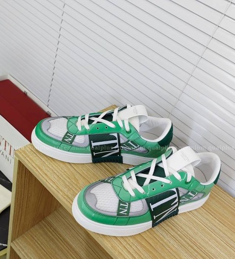 발렌티노 VL7N 로우탑 스니커즈 남녀공용